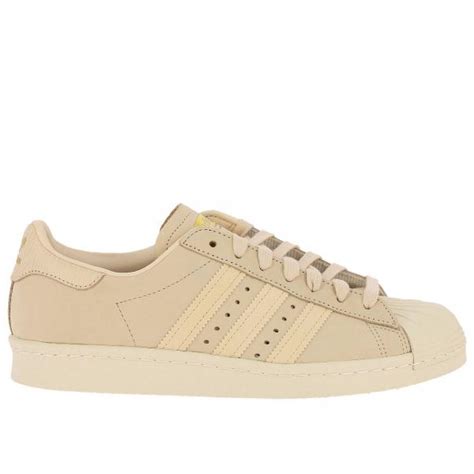 Beige adidas Sneakers: A Staple for Minimalist Wardrobes